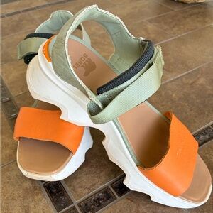 Sorel Kinetic Impact Sandal Sz 9